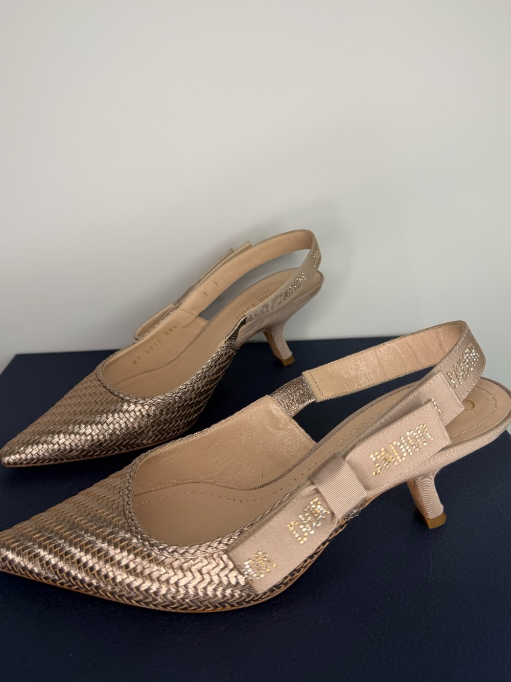 Authentic Christian Dior J'Adior Pale Gold Slingback Pumps EU 38.5